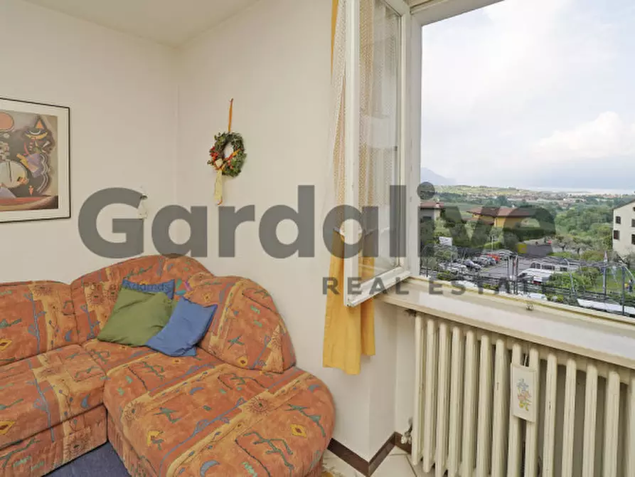 Immagine 9 di Appartamento in vendita  in Piazza olivieri 1 a Polpenazze Del Garda