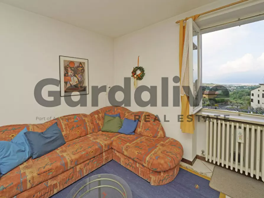 Immagine 10 di Appartamento in vendita  in Piazza olivieri 1 a Polpenazze Del Garda