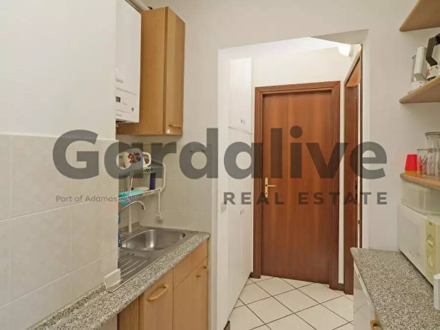 Immagine 12 di Appartamento in vendita  in Piazza olivieri 1 a Polpenazze Del Garda