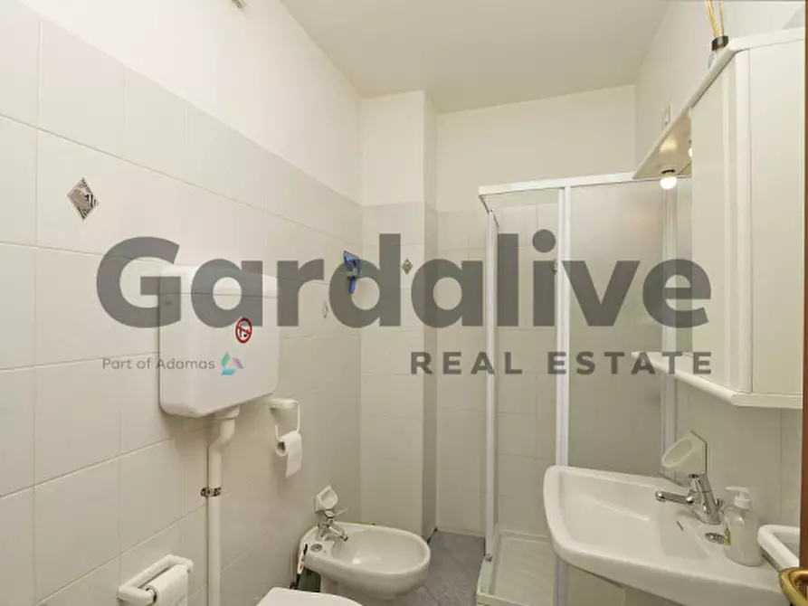 Immagine 20 di Appartamento in vendita  in Piazza olivieri 1 a Polpenazze Del Garda