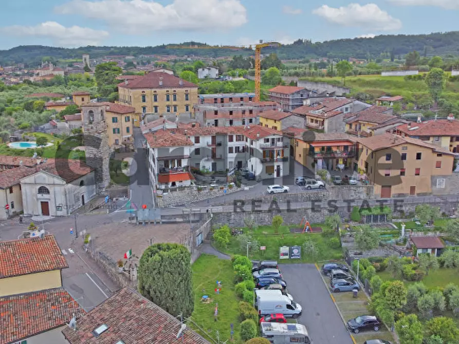 Immagine 23 di Appartamento in vendita  in Piazza olivieri 1 a Polpenazze Del Garda