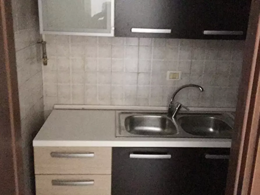 Immagine 11 di Appartamento in vendita  in Via John e Robert Kennedy a Castiglione Delle Stiviere