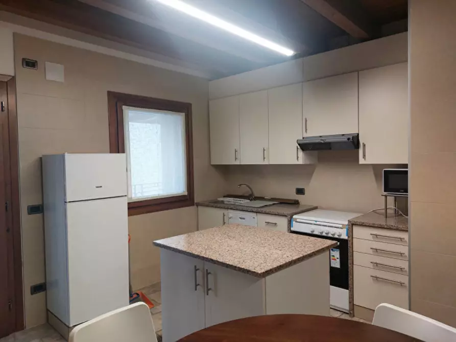 Immagine 2 di Villetta a schiera in affitto  in viale Riviera Berica a Vicenza