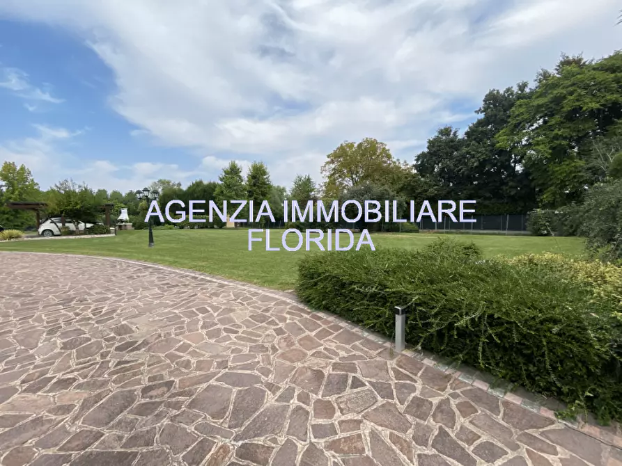 Immagine 2 di Casa bifamiliare in vendita  a Piombino Dese