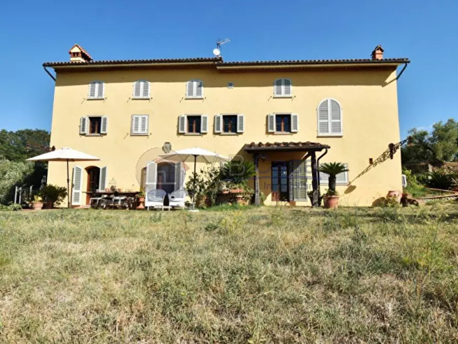 Immagine 1 di Villa in vendita  in Via di Pupigliana a Pistoia