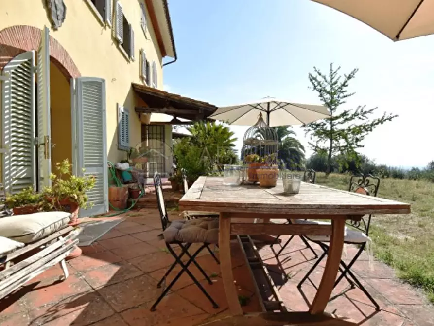 Immagine 3 di Villa in vendita  in Via della lisca 2 a Pistoia