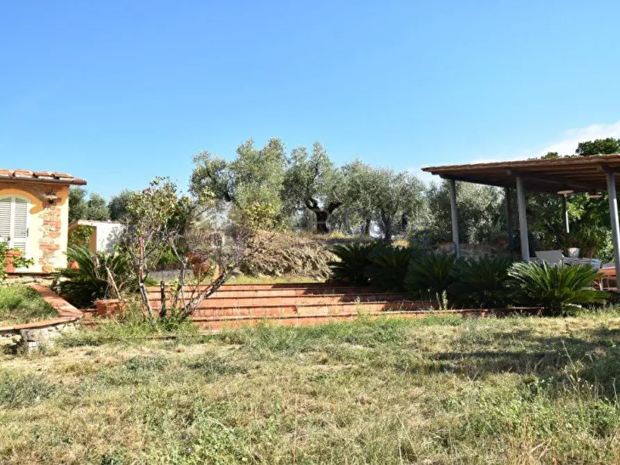 Immagine 6 di Villa in vendita  in Via della lisca 2 a Pistoia