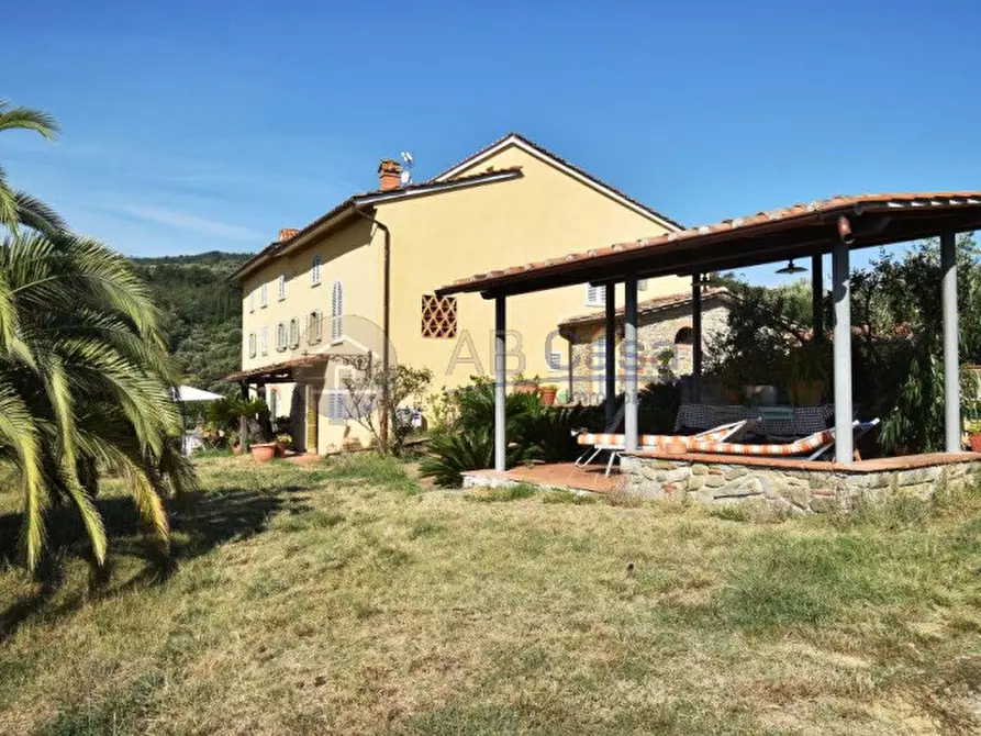 Immagine 8 di Villa in vendita  in Via della lisca 2 a Pistoia