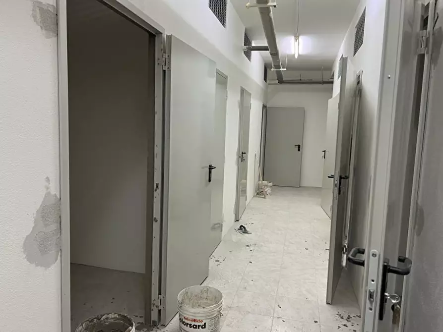 Immagine 3 di Cantina in vendita  a Cagliari