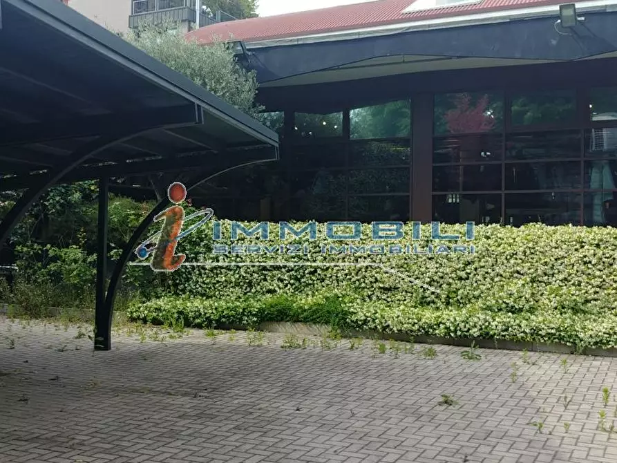 Immagine 22 di Palazzo in affitto  in VIA CANDIANI GIUSEPPE a Milano