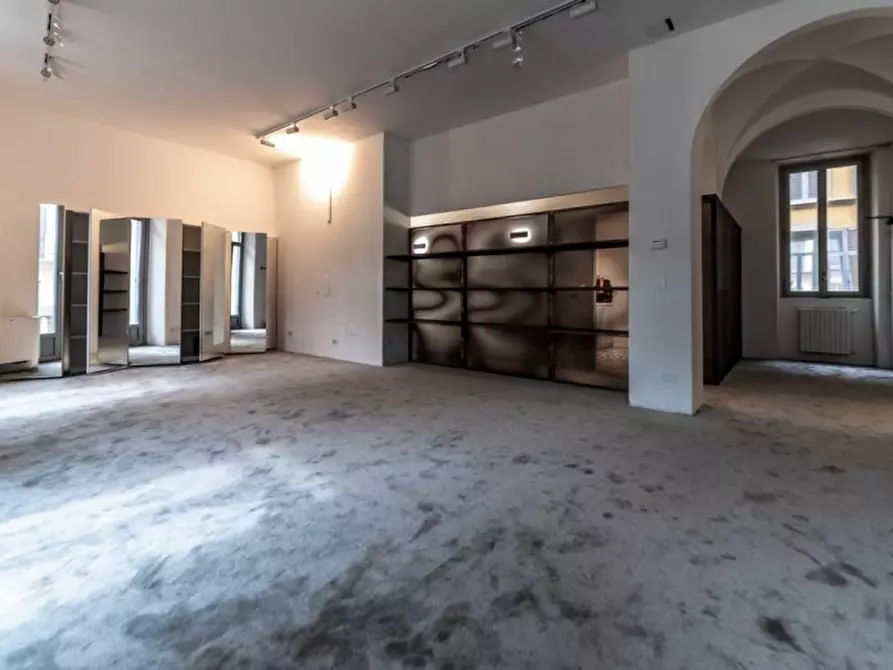 Immagine 3 di Attività commerciale in affitto  in CORSO VENEZIA a Milano