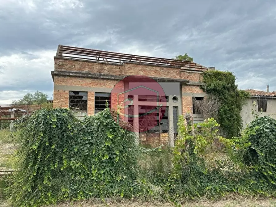 Immagine 1 di Terreno in vendita  a Santarcangelo Di Romagna