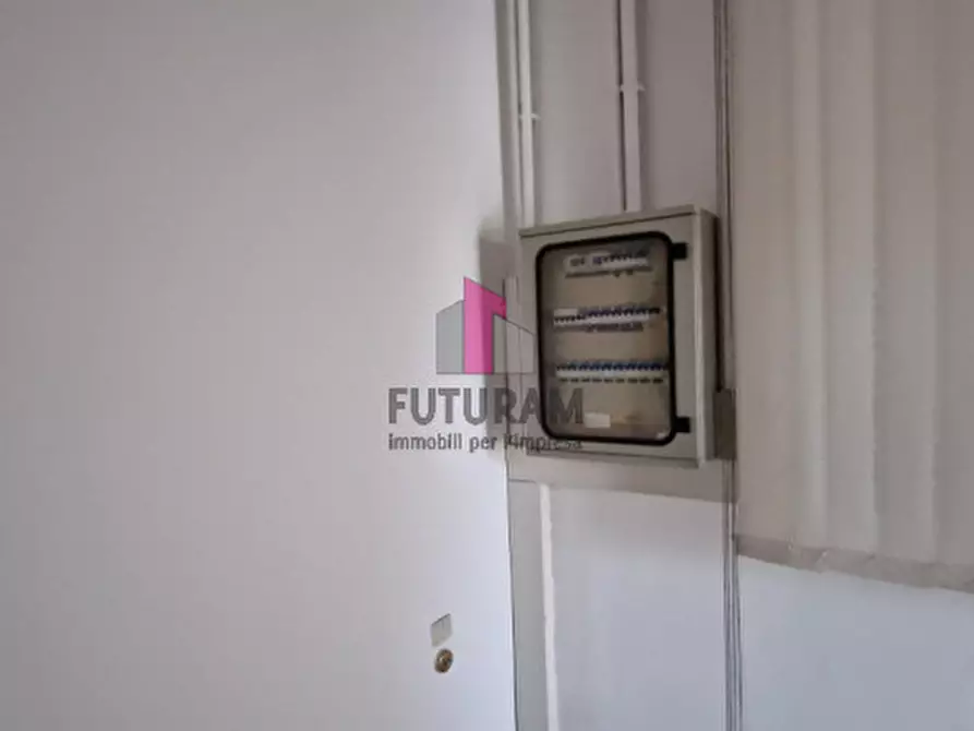 Immagine 4 di Ufficio in affitto  a Albignasego