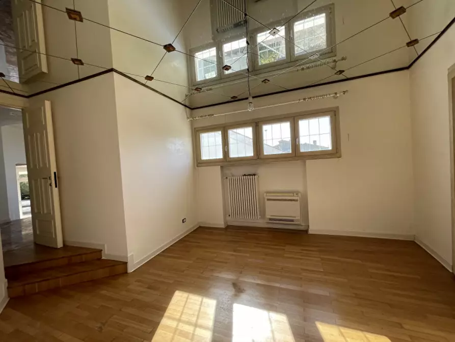 Immagine 12 di Casa indipendente in vendita  in via alfieri a Granze