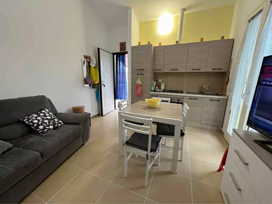 Immagine 4 di Appartamento in vendita  in VIA CAPRI a Senigallia