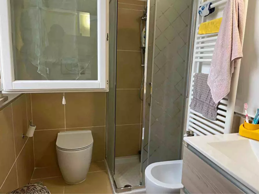 Immagine 10 di Appartamento in vendita  in VIA CAPRI a Senigallia