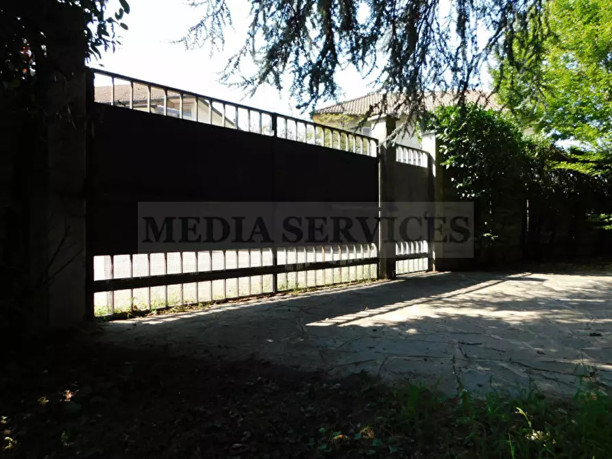 Immagine 26 di Villa in vendita  in via Abetone n° 1 a Garlasco