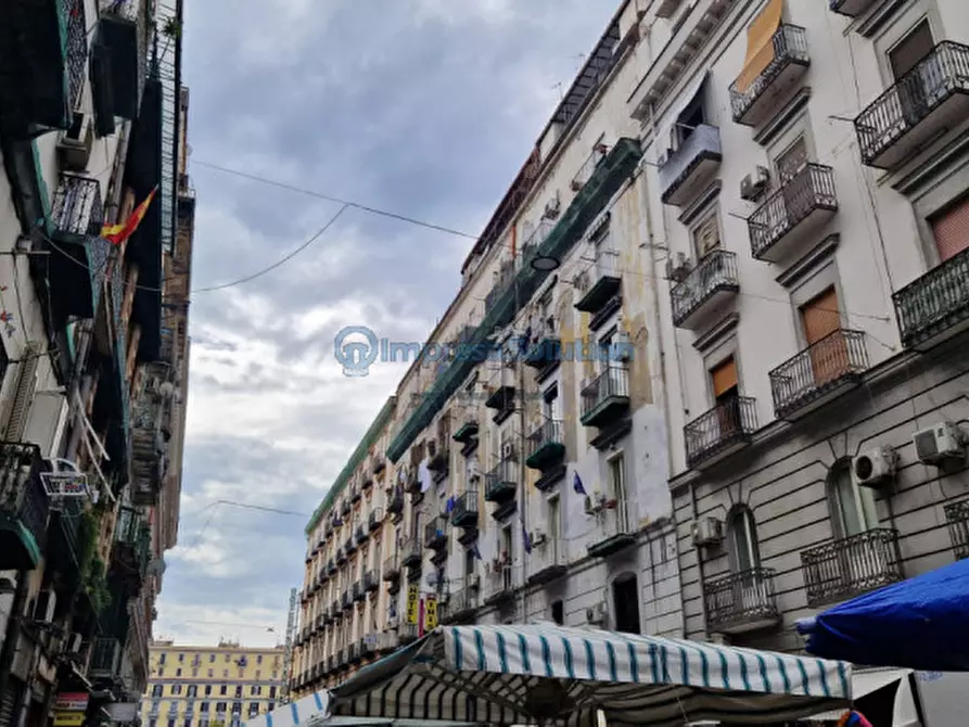 Immagine 2 di Negozio in vendita  in Via Bologna a Napoli