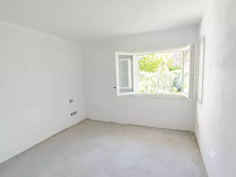 Immagine 12 di Casa indipendente in vendita  in via Puccini a Fontanafredda