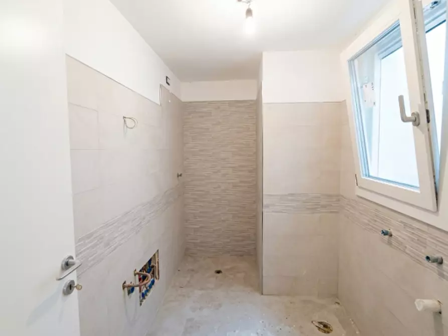 Immagine 13 di Casa indipendente in vendita  in via Puccini a Fontanafredda