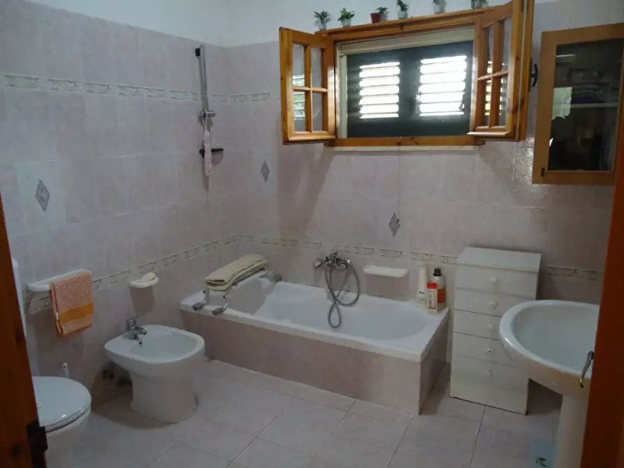 Immagine 23 di Villa in vendita  in SP 223 a Gallipoli