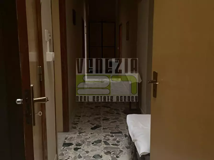 Immagine 12 di Appartamento in vendita  in via Venezia a Avola