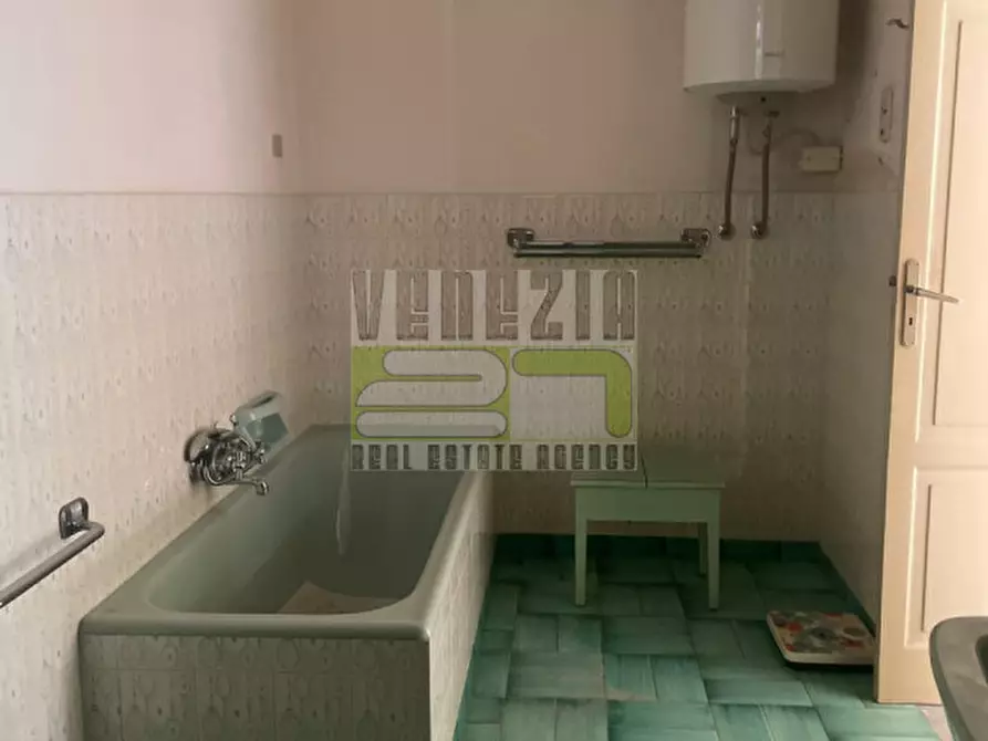 Immagine 13 di Appartamento in vendita  in via Venezia a Avola