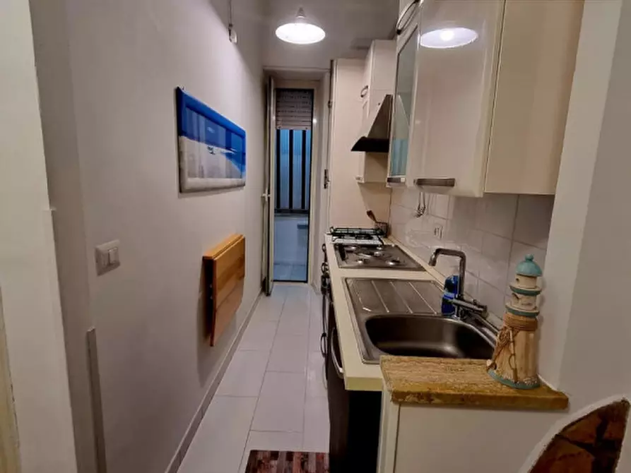 Immagine 4 di Appartamento in vendita  in via xx settembre a Anzio