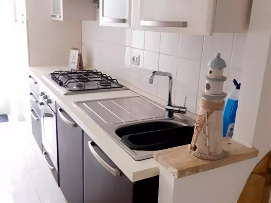 Immagine 5 di Appartamento in vendita  in via xx settembre a Anzio