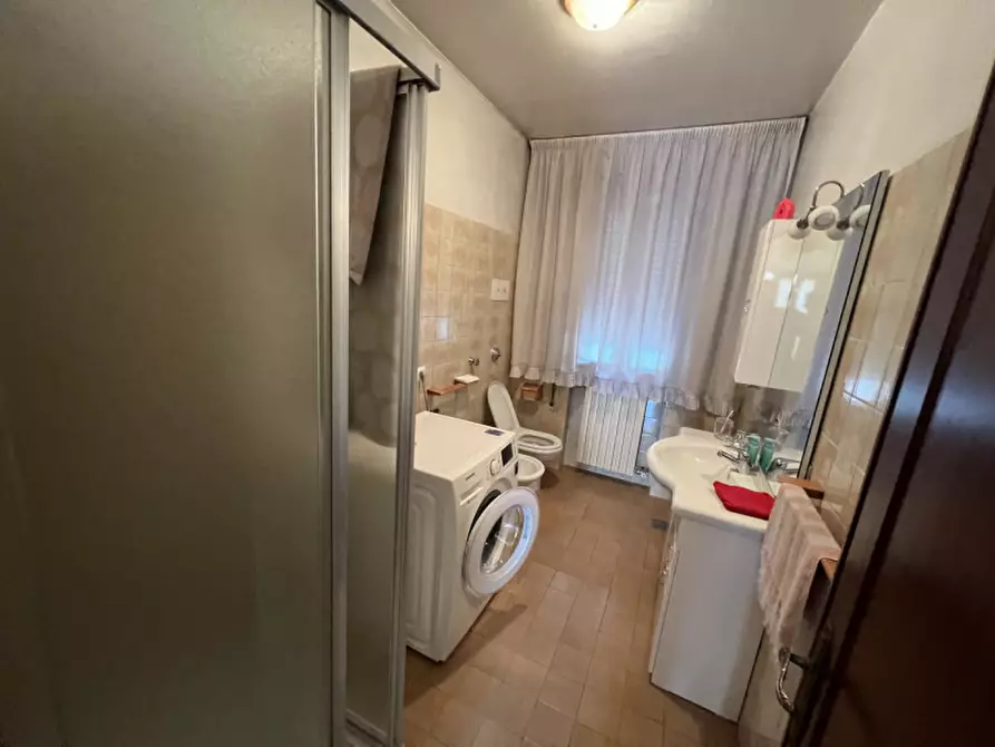 Immagine 8 di Camera in affitto  a Legnaro