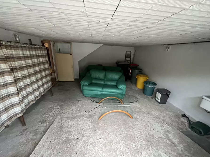 Immagine 15 di Camera in affitto  a Legnaro