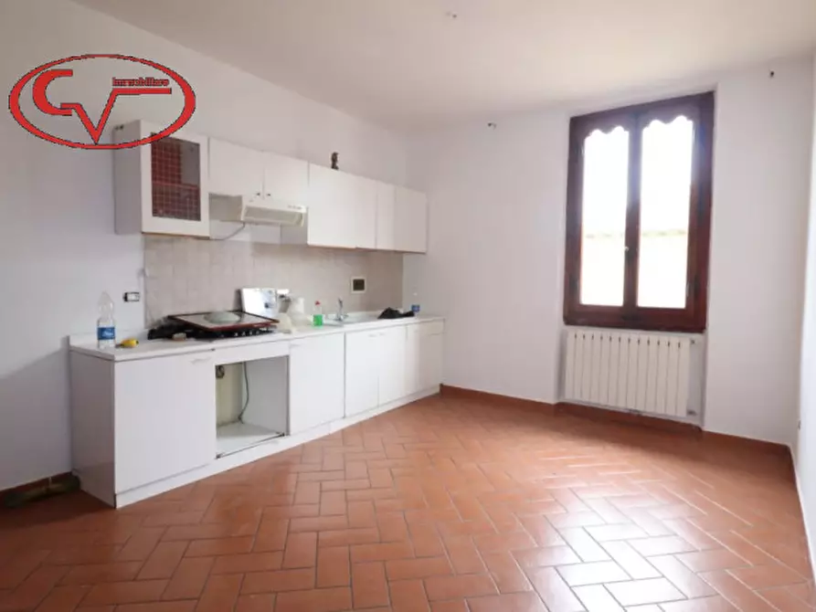 Immagine 1 di Appartamento in vendita  in via Roma a Montevarchi