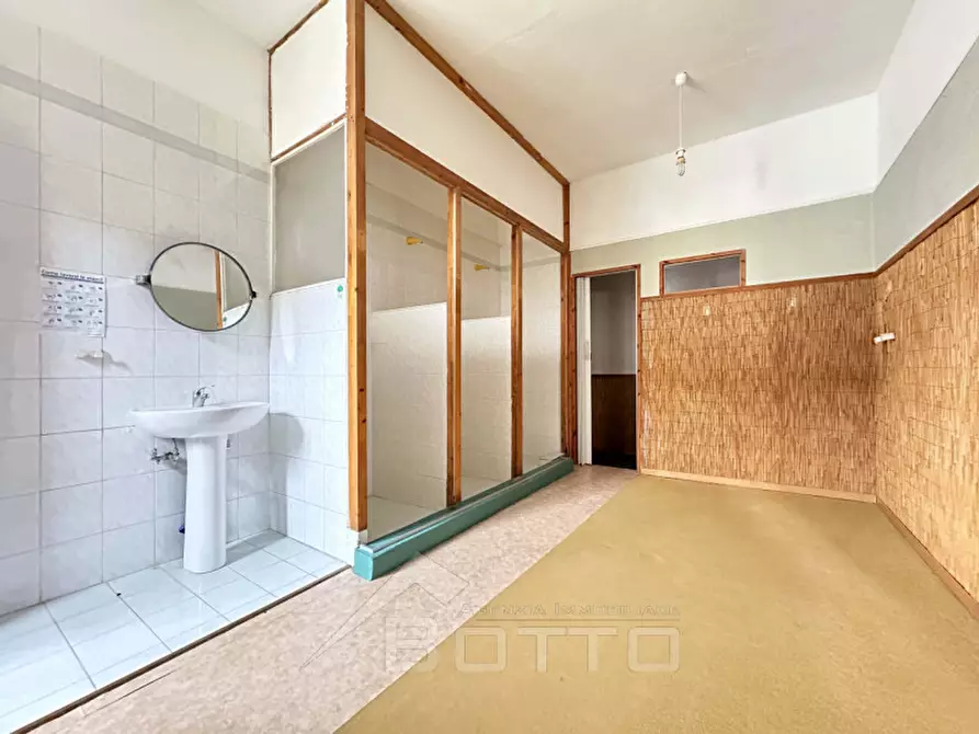 Immagine 22 di Casa indipendente in vendita  in VIALE VARALLO 119 a Borgosesia