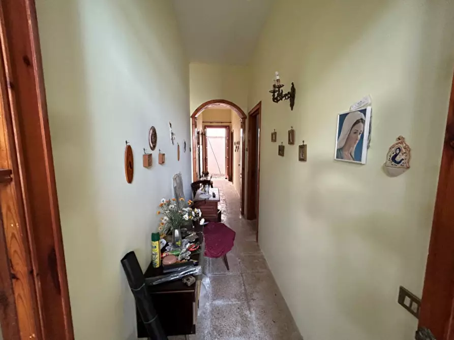 Immagine 10 di Villa in vendita  in VIA PESCE MISSINE, 61-63 a Trepuzzi