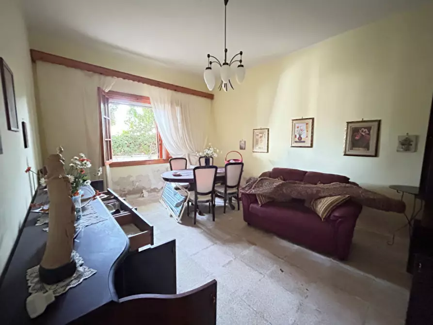 Immagine 11 di Villa in vendita  in VIA PESCE MISSINE, 61-63 a Trepuzzi