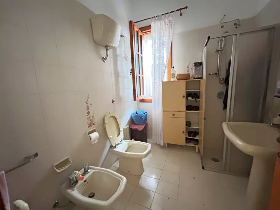 Immagine 15 di Villa in vendita  in VIA PESCE MISSINE, 61-63 a Trepuzzi