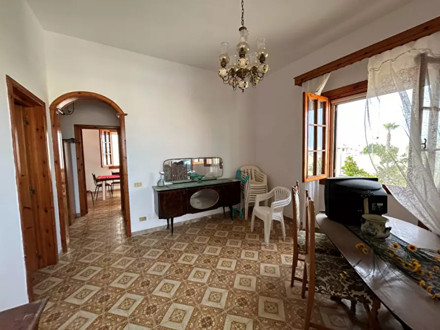 Immagine 20 di Villa in vendita  in VIA PESCE MISSINE, 61-63 a Trepuzzi