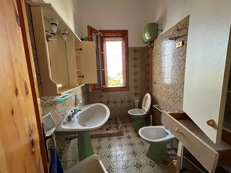 Immagine 24 di Villa in vendita  in VIA PESCE MISSINE, 61-63 a Trepuzzi