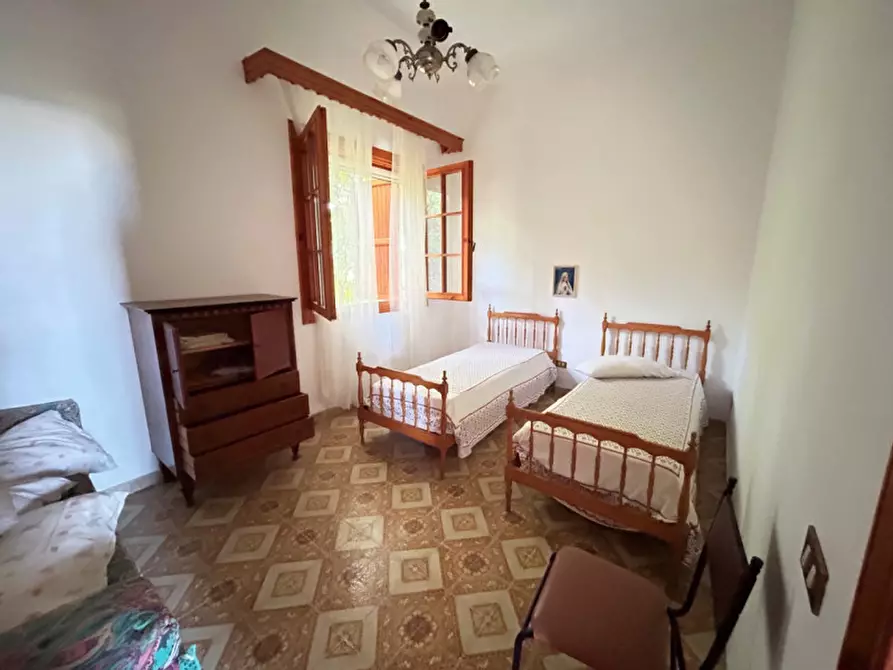 Immagine 26 di Villa in vendita  in VIA PESCE MISSINE, 61-63 a Trepuzzi