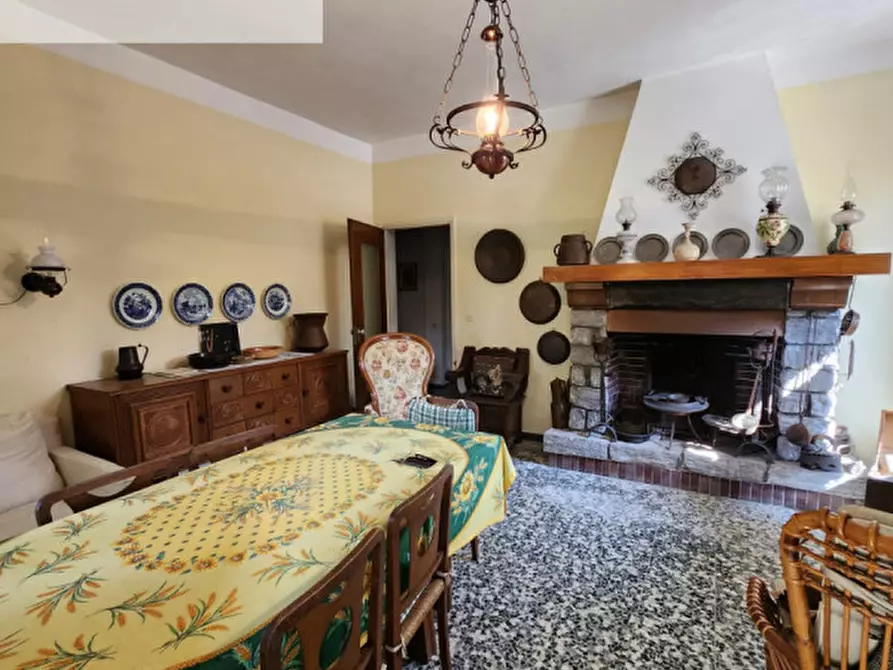 Immagine 9 di Casa indipendente in vendita  in Via Roma a Casteggio