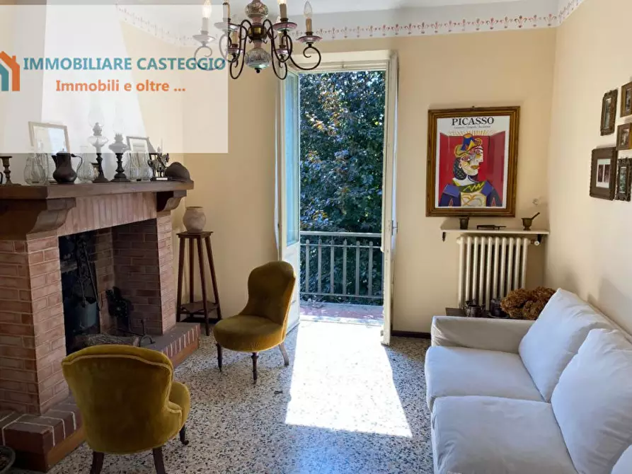 Immagine 10 di Casa indipendente in vendita  in Via Roma a Casteggio