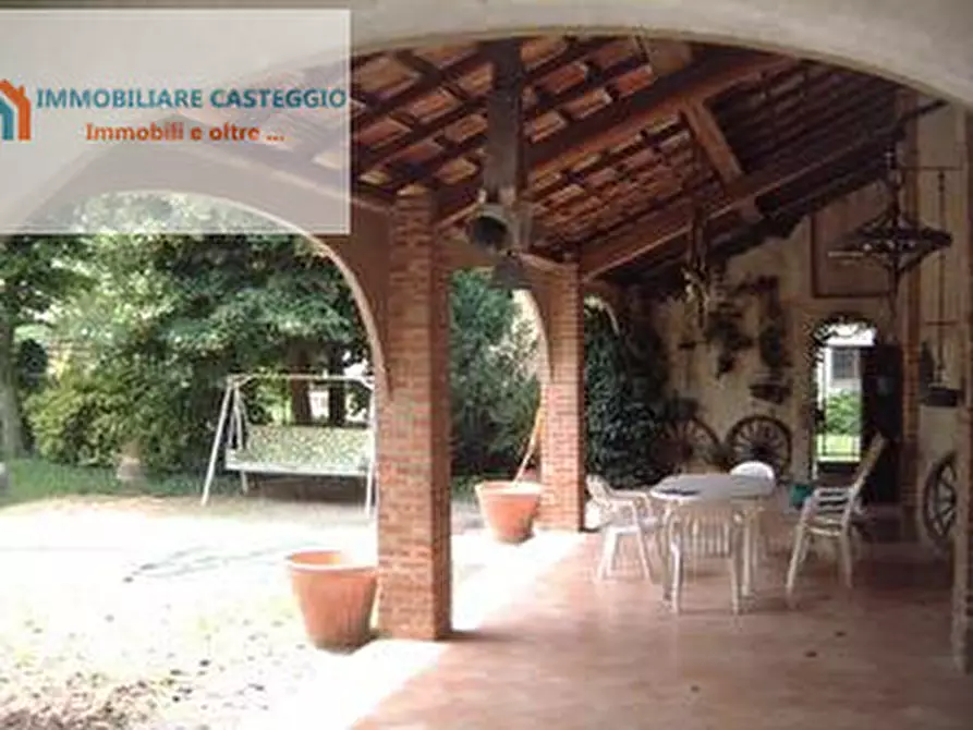 Immagine 25 di Casa indipendente in vendita  in Via Roma a Casteggio