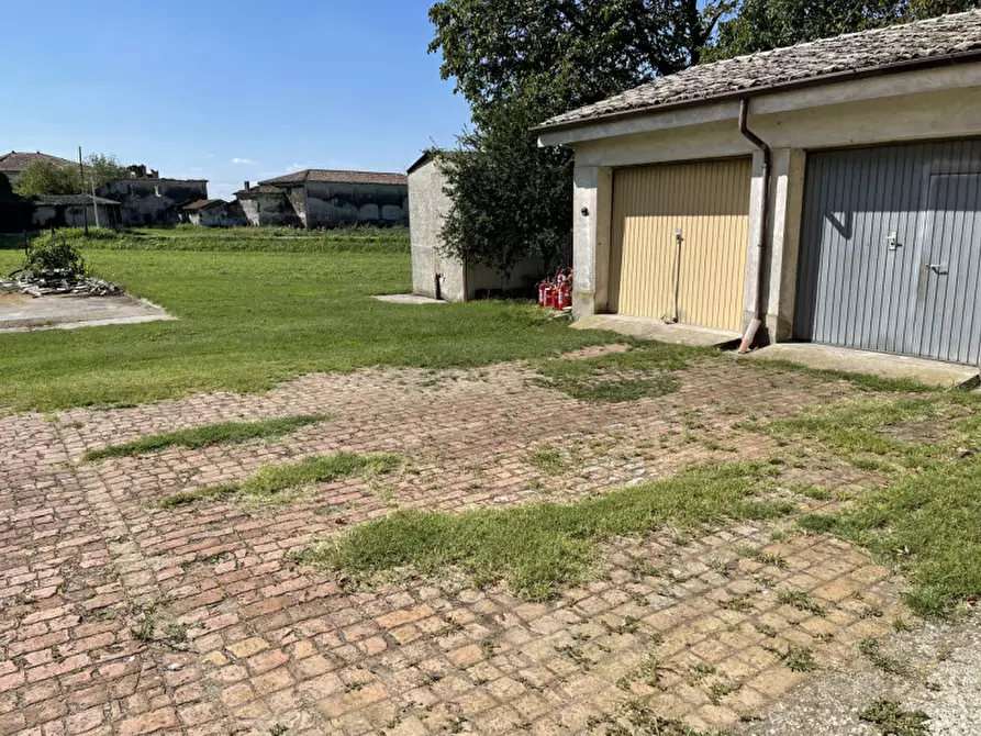 Immagine 16 di Rustico / casale in vendita  a Suzzara