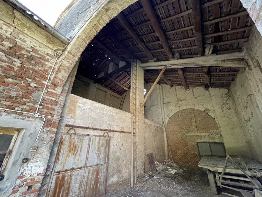 Immagine 22 di Rustico / casale in vendita  a Suzzara