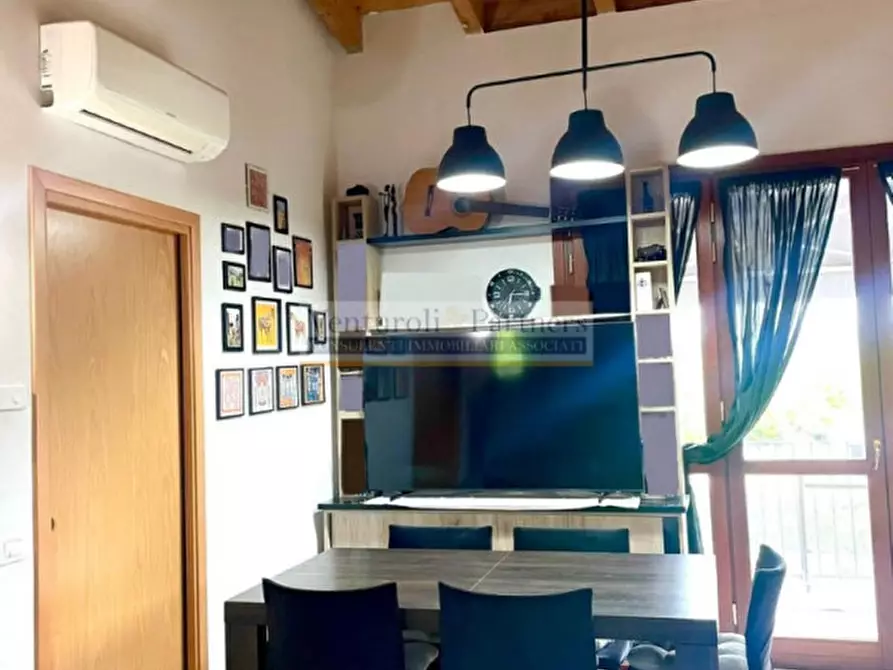 Immagine 2 di Appartamento in vendita  in via montebello a Lonato del Garda