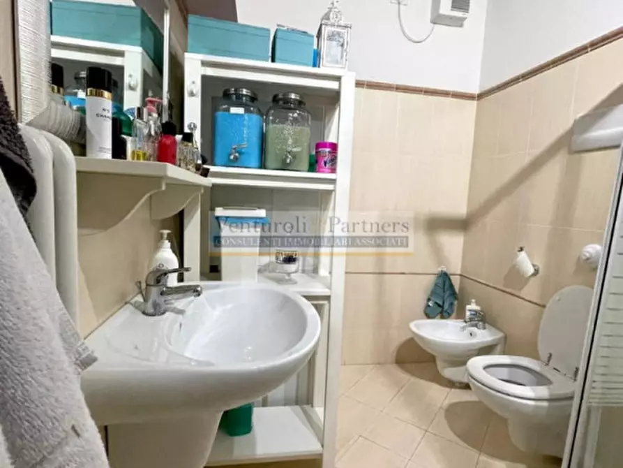 Immagine 7 di Appartamento in vendita  in via montebello a Lonato del Garda