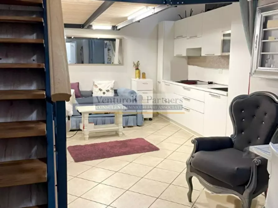 Immagine 8 di Appartamento in vendita  in via montebello a Lonato del Garda