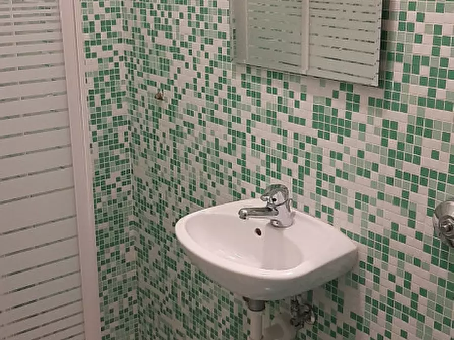 Immagine 13 di Appartamento in affitto  in via piaggi a Padova