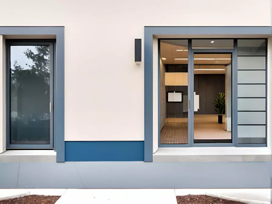 Immagine 14 di Negozio in vendita  in Via C. Battisti a Padova