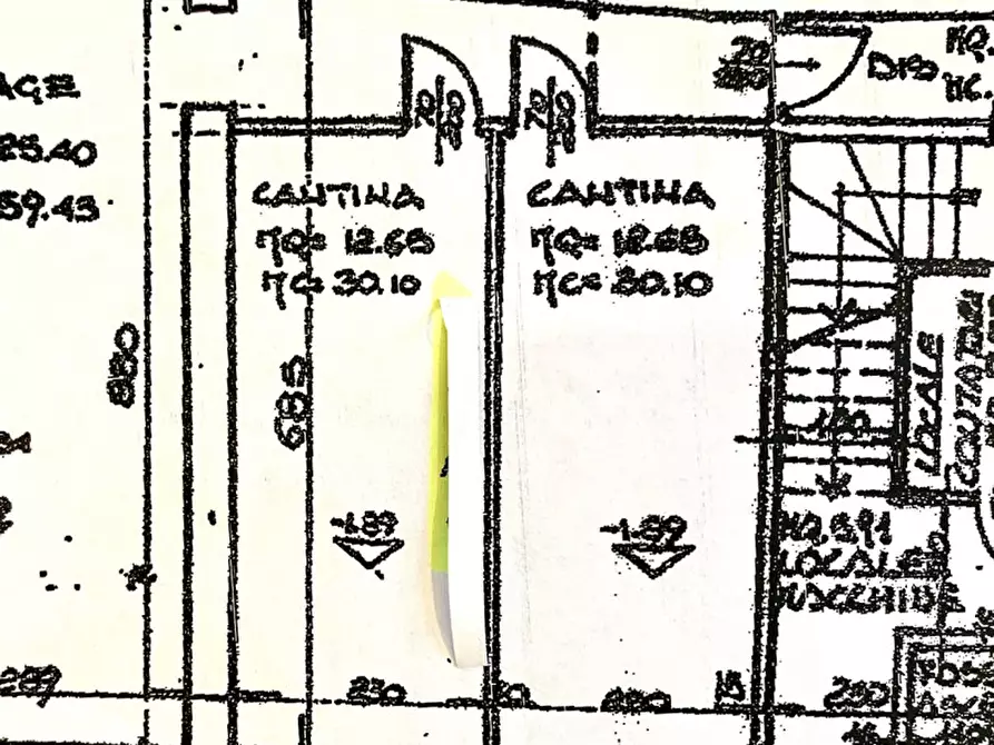 Immagine 26 di Negozio in vendita  in Via C. Battisti a Padova